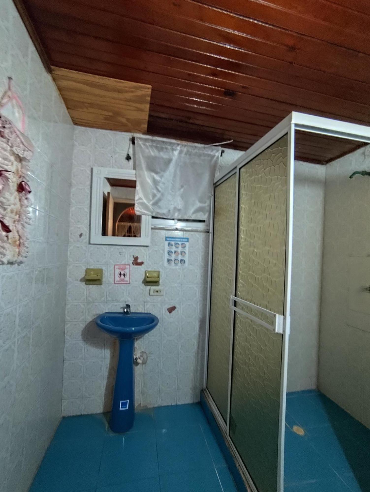 Posada Henry San Andrés エクステリア 写真